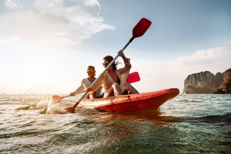 adults-kayaking-during-summer